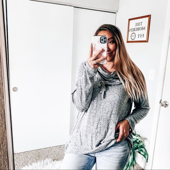 Livi Active Sweaters - Livi active sweater